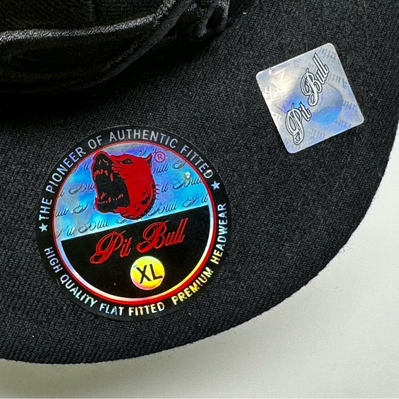 Atlanta Braves Pit Bull Brand Fitted XL Baseball Hat Display Hat Only - Picture 3 of 13